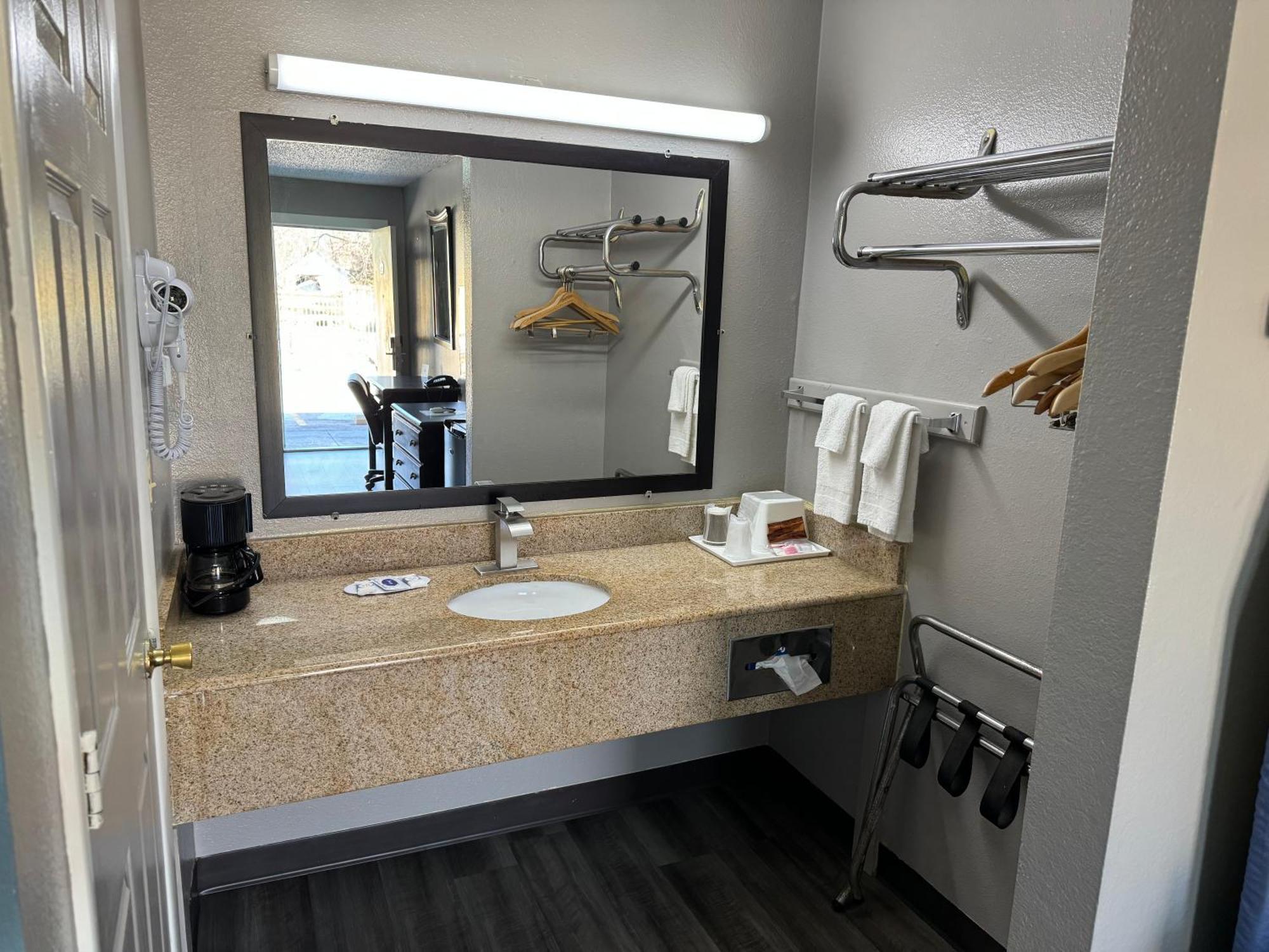 Kansas Inn Independence Dış mekan fotoğraf