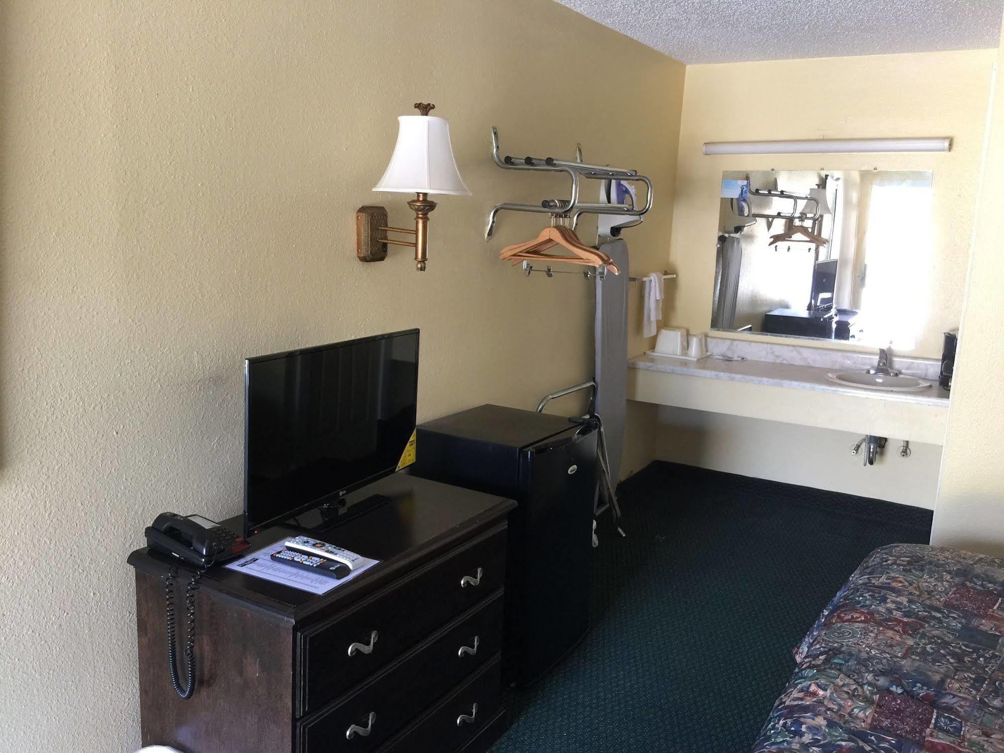 Kansas Inn Independence Dış mekan fotoğraf